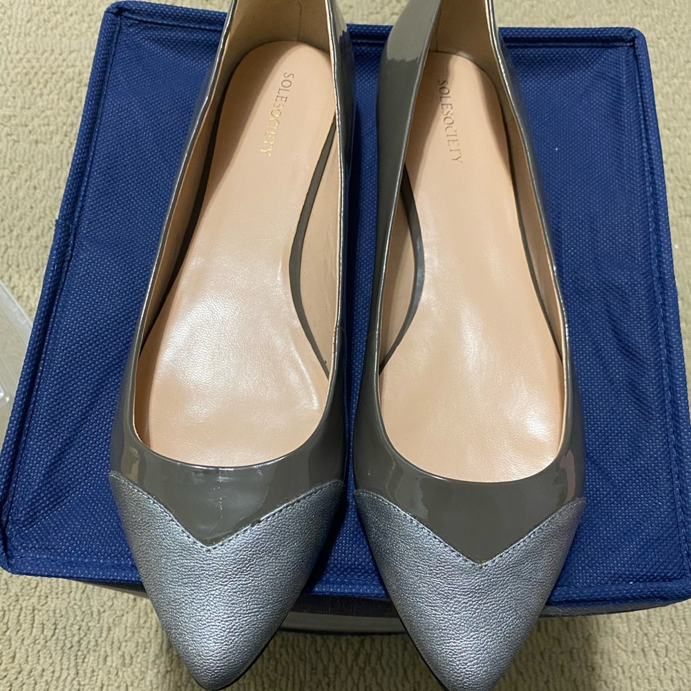 Never Worn: Sole Society gray dress flats. Metallic pointed toe.